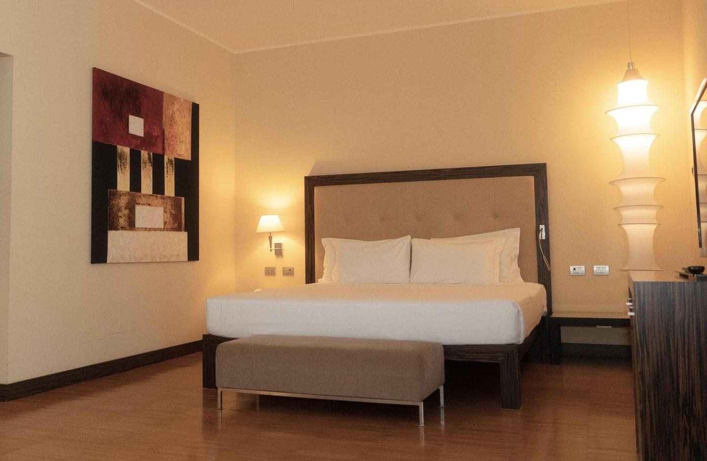 Hotel Cruise Lucino Kültér fotó